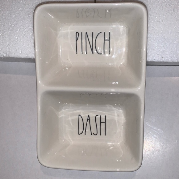 Rae Dunn Other - Rae Dunn farmhouse PINCH DASH tray